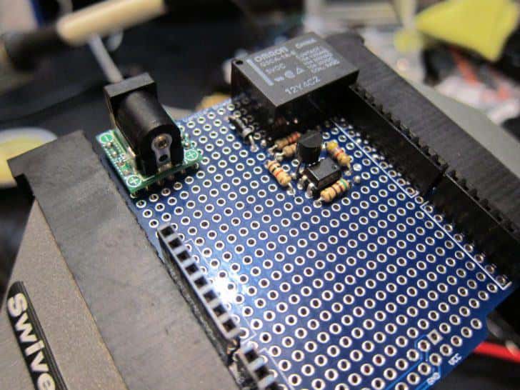 【Arduino】リレーシールドを作って100Vを制御する！