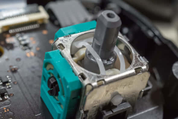 プロコンを修理する 接点復活材でスティック不良を直す Nintendo Switch Voltechno