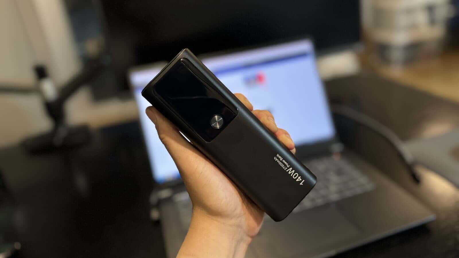 Alfox 27000mAh 140Wモバイルバッテリーを試す！ノートパソコンも使えるUSB PD140W対応モデル