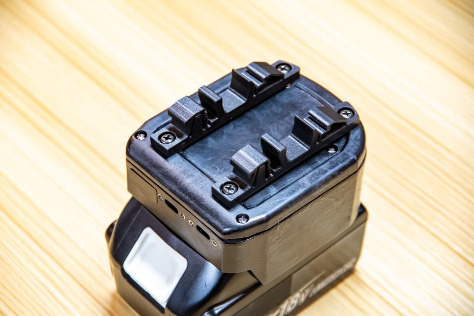 M4ネジ穴による装着イメージ